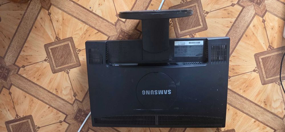 Monitor Samsung 2043 Nw 50cm Diagonala 20'