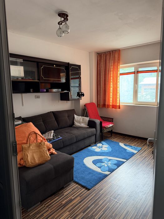 Apartament judetul Mehedinti , comuna Bala , mobilat , langa primarie