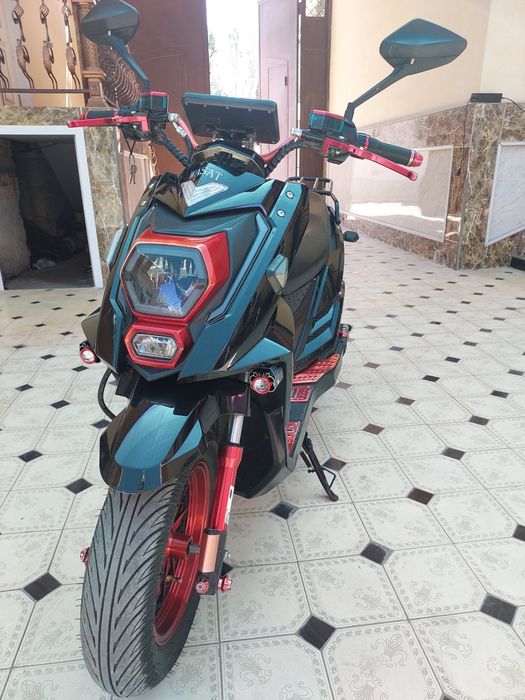 Redlayin  sukuter  2025