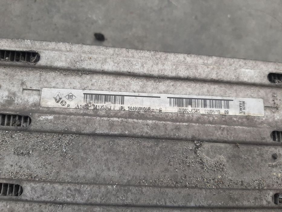 Intercooler renault megane 3 1.5 dci dupa 2008 144960006r-c cu defect