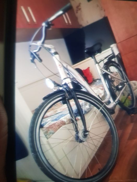 Bicicleta electrica  din aluminiu roti pe 28