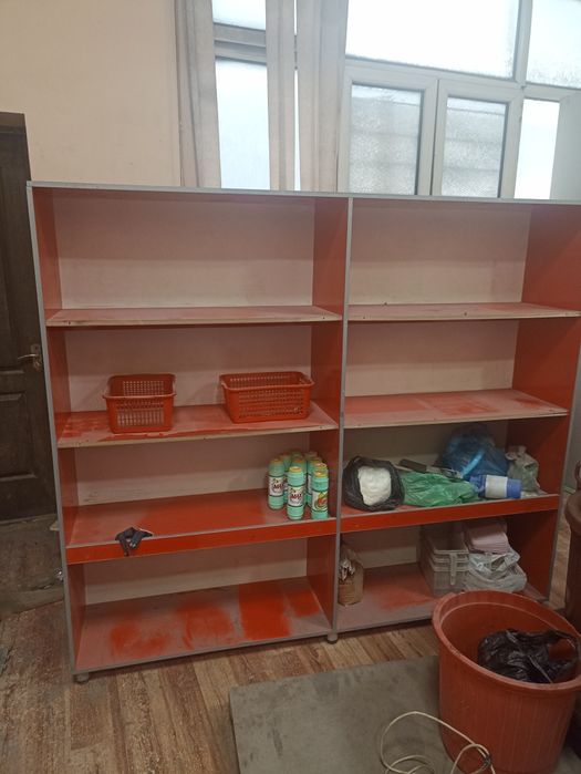 Dokon ofis yoki skladga ishlatishga hali urunmagan mustahkam polka