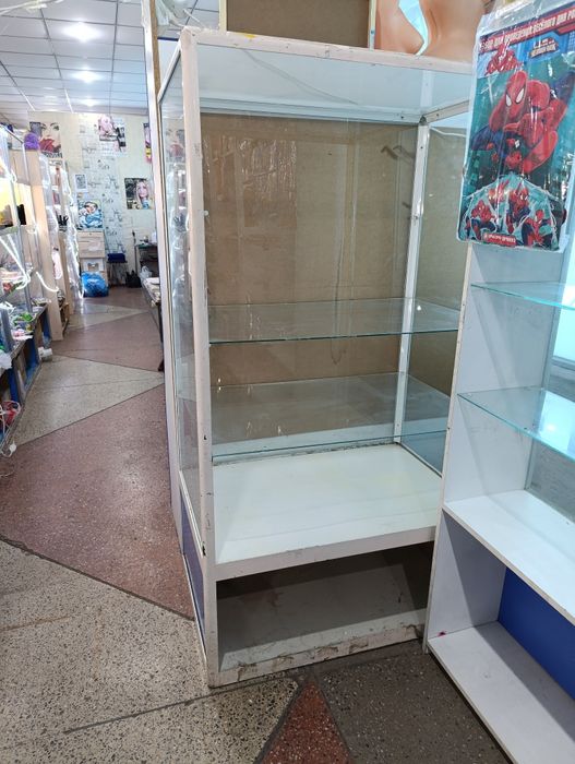 Продаются витрины