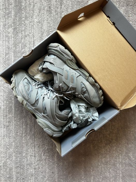 Jordan 11 Balenciaga track обувки