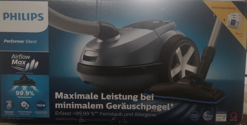 Aspirator cu sac Philips Performer Silent, 750 W, 4 L