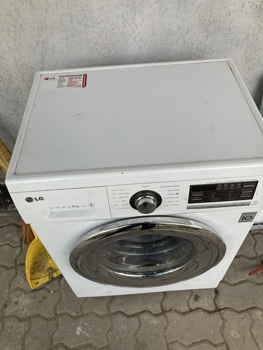 LG стиральная машина 5кг.