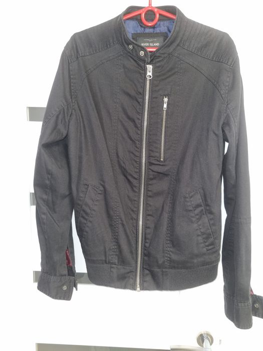 Jeaca barbati River Island