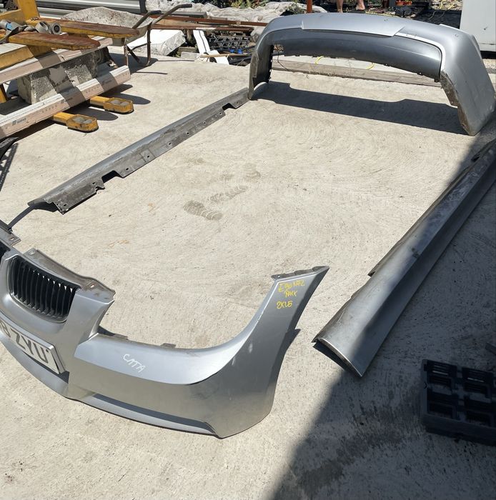 Pachet M BMW seria 3 E90 NFL non facelift gri Bara Fața M Bara Spate M praguri M pachet