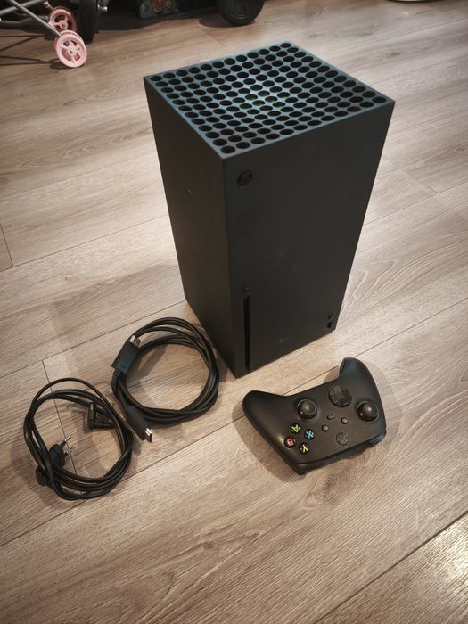 Consola Microsoft Xbox Series X 1TB, negru