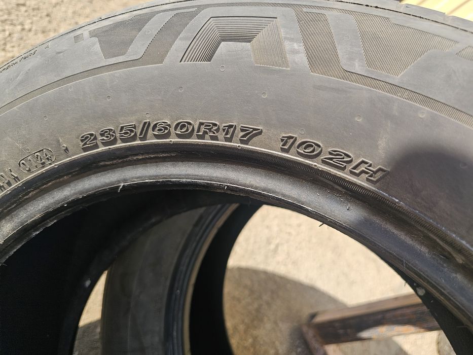 Nexen 235/60 R17