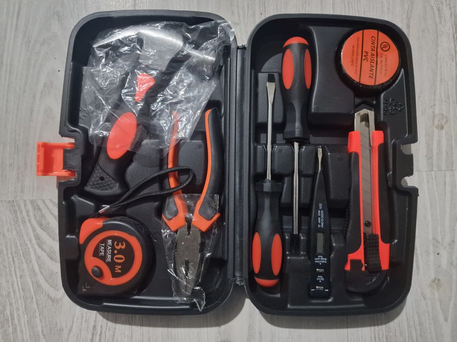 Trusa scule mini 8 piese