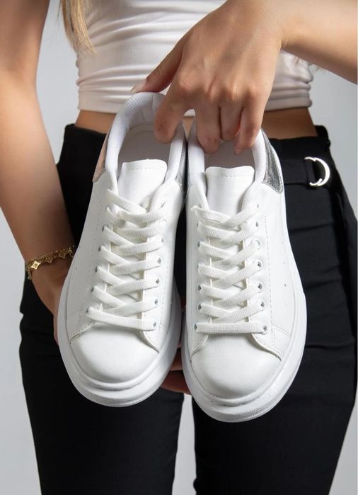 Нови  дамски маратонки