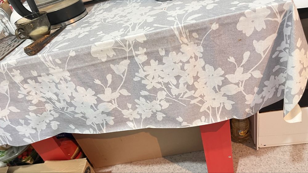 Продам стол со стульями