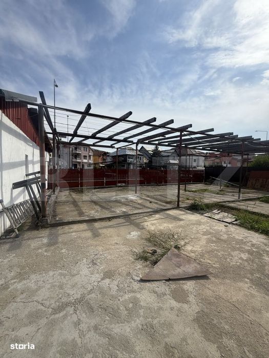 Spatiu comercial, 200 mp, zona Micro 6