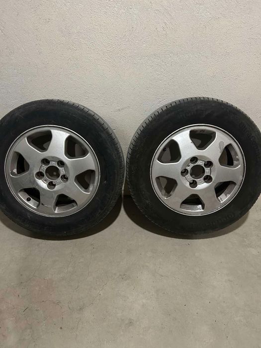 Гуми за кола с джанти