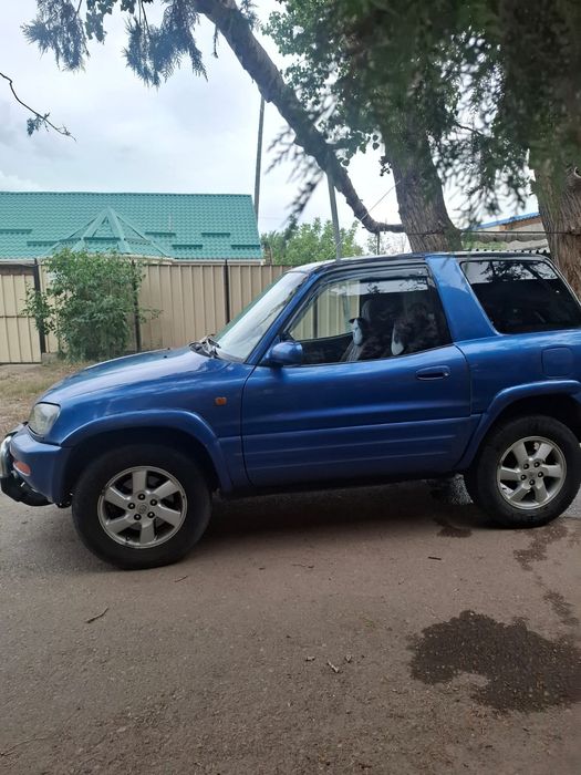 toyota  rav 4 трехдв