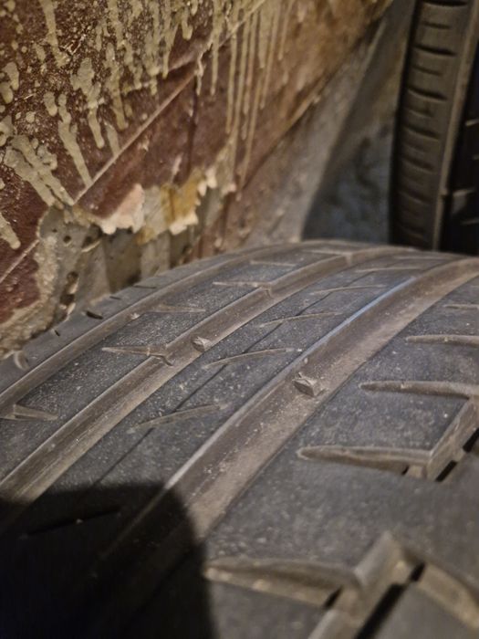 Continental Premium Contact 6. Размер 235/45/18 XL