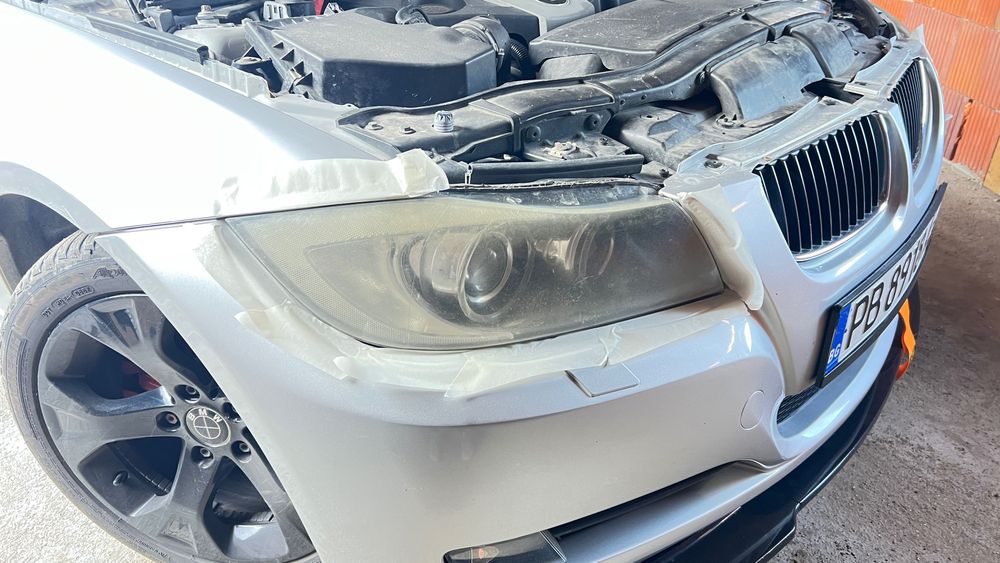 Полиране на фарове с лампа