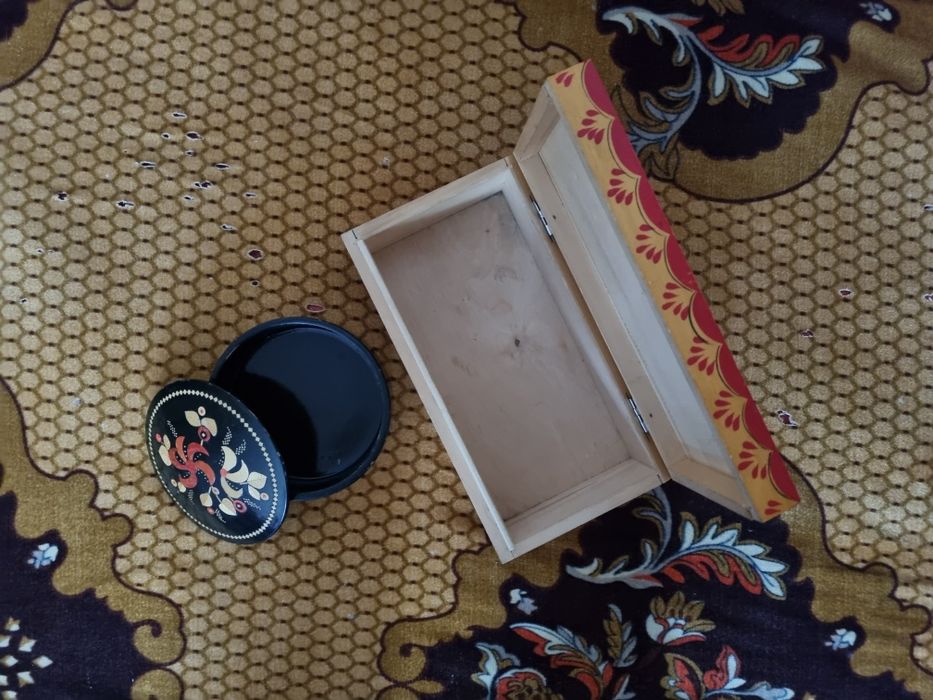 Продам две шкатулки