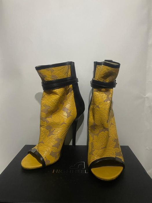 Продам б/у кожаную обувь.