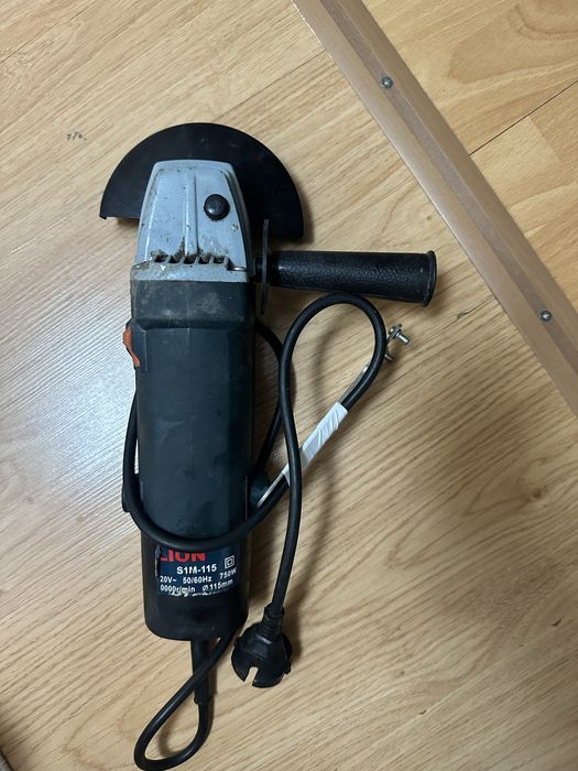 Ушм Болгарка 125 мм в хорошем состоянии