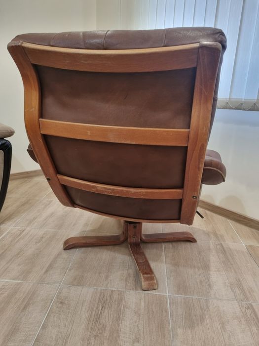 Страхотно антикварно шведски стилно кресло
