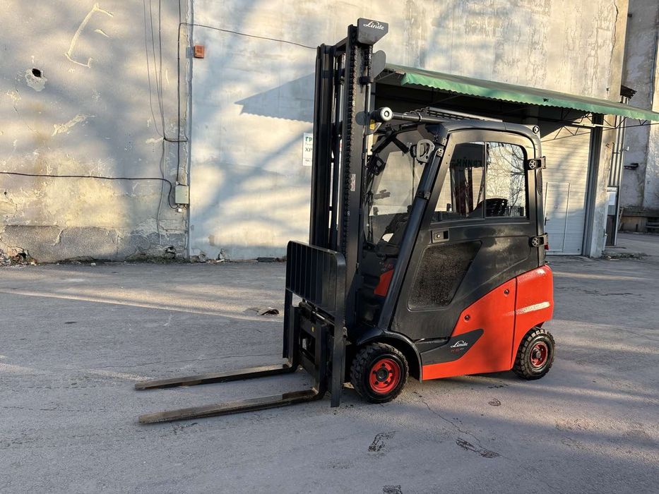 Продавам газокар Linde H16