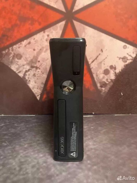 Xbox 360 Slim Freeboot+куча игр