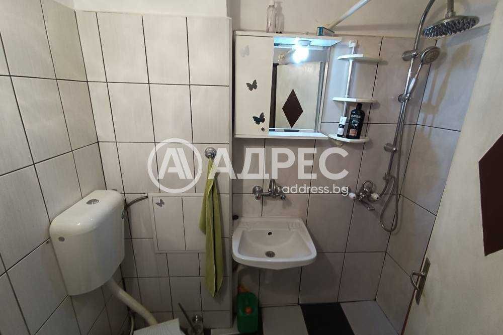 Продава се Двустаен апартамент в Разград, Орел - 64 кв.м за 940 €/кв.м - Снимка #6