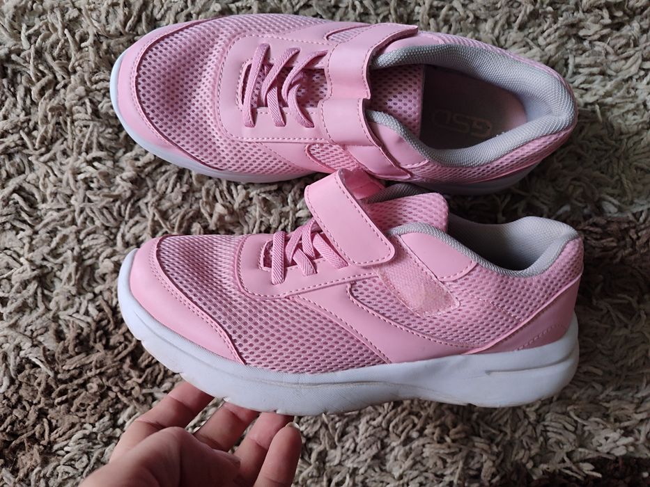 Продам изики ра цена 1000