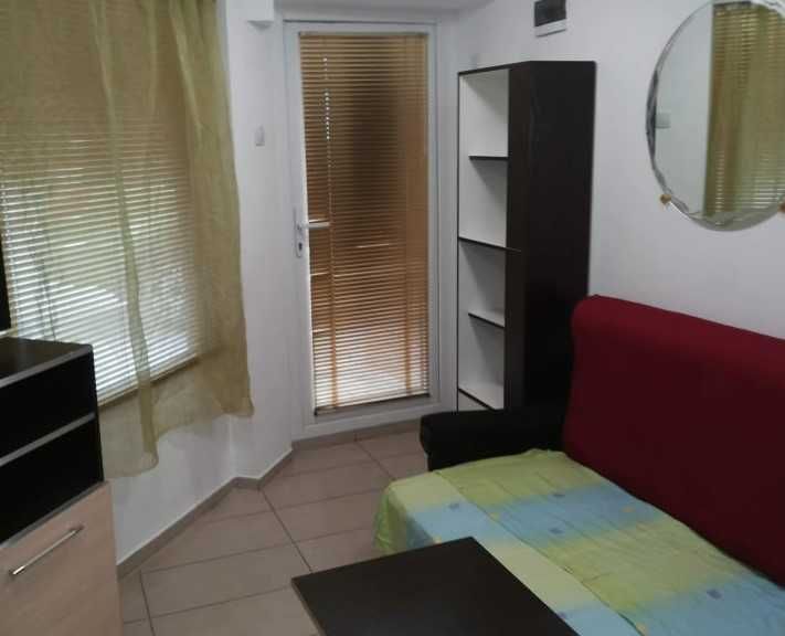 Дава се под наем Едностаен апартамент в Пловдив, Тракия - 45 кв.м за 153 € - Снимка #2