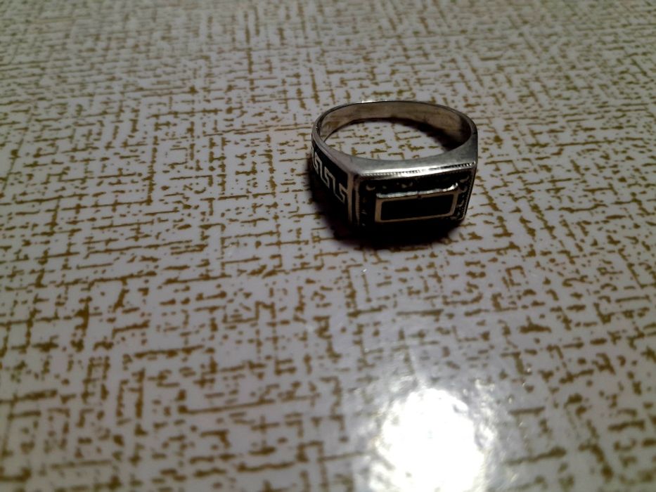 Узук сотилади кумуш