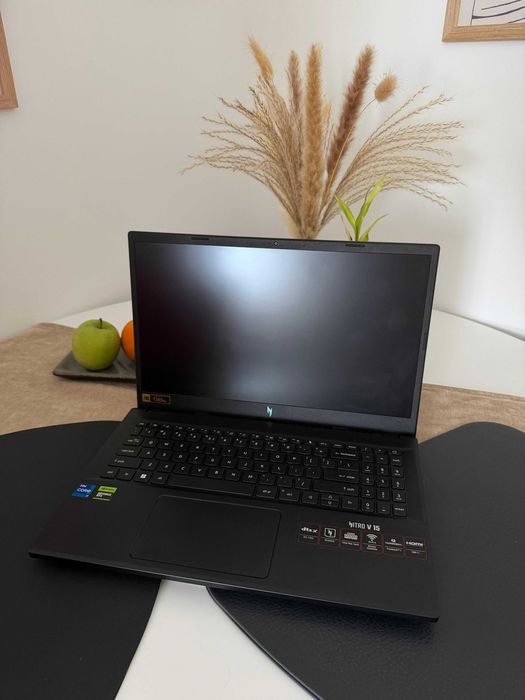 Laptop Gaming Acer Nitro V 15 i7-13620H, RTX 4060 8GB, 16GB DDR5, 144Hz