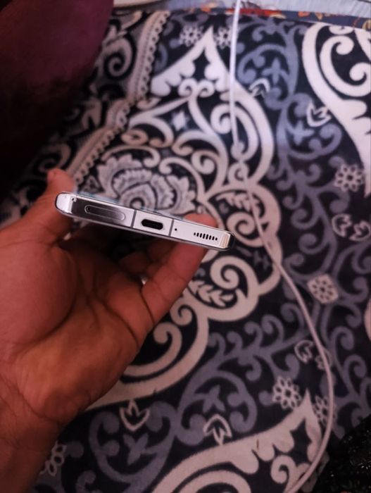 Xiaomi 13pro 12+12rom 512 gb ideal