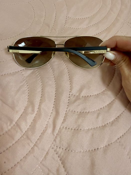 Мъжки слънчеви очила Guess