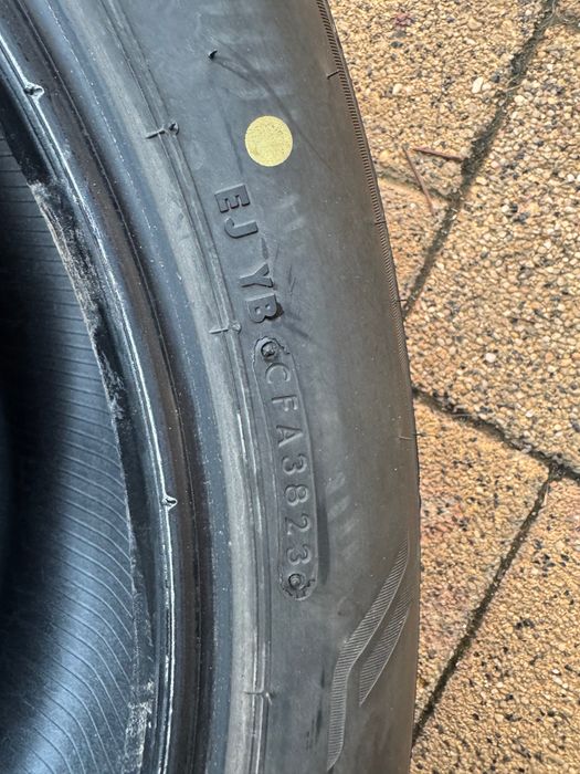 Set anvelope vara Bridgestone Alenza 001 235/50 R20