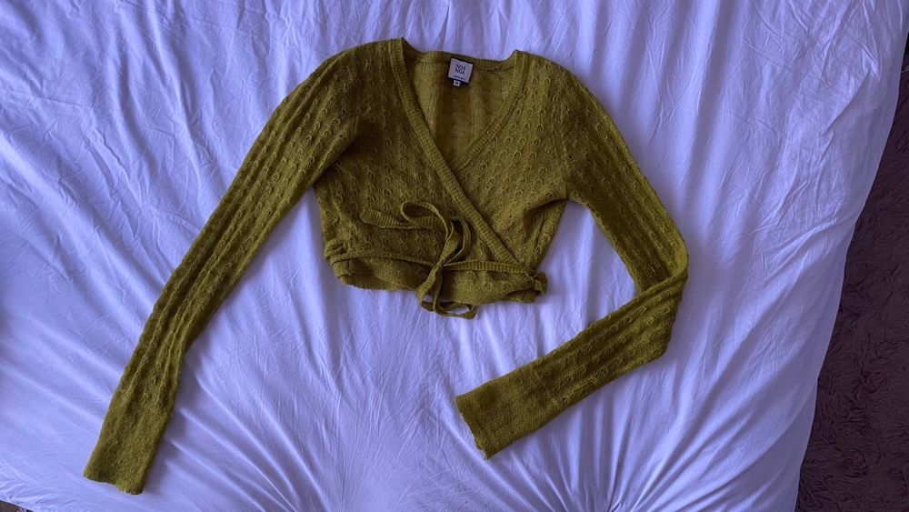 Sacou H&M și pulover cropped Noa noa