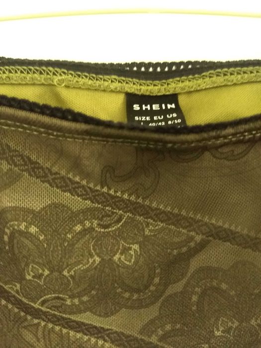 Дамска пола в тъмно зелен цвят