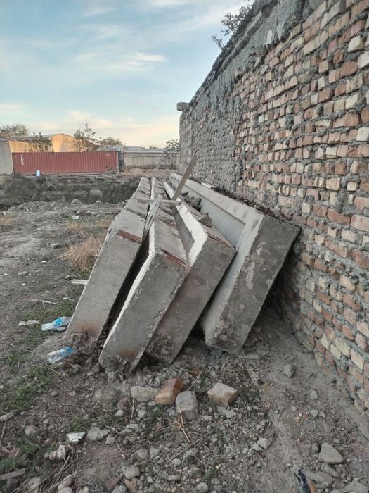 Железа бетоный балка