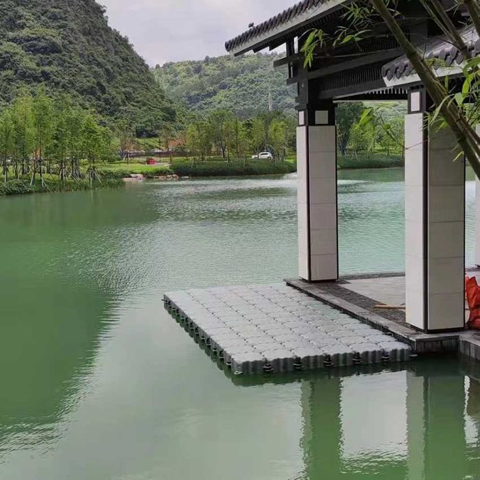 Ponton modular pentru jet ski sau ambarcatiuni