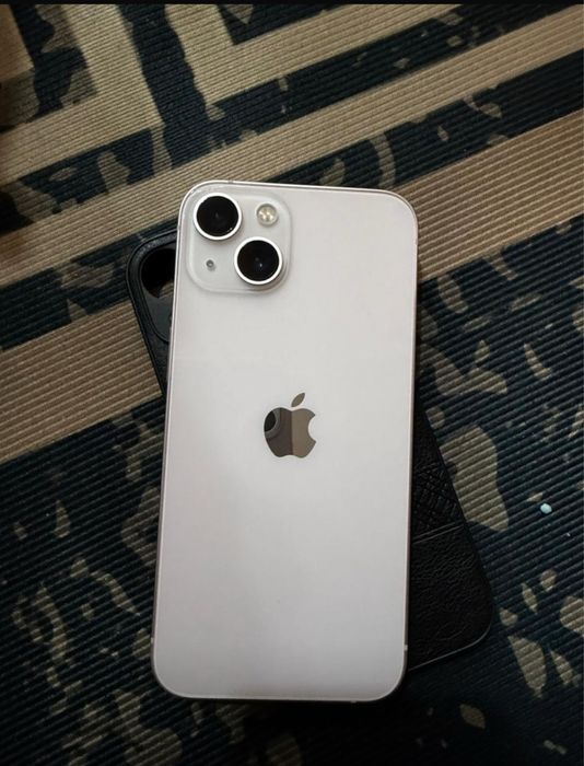 айфон 13 каропка док есть