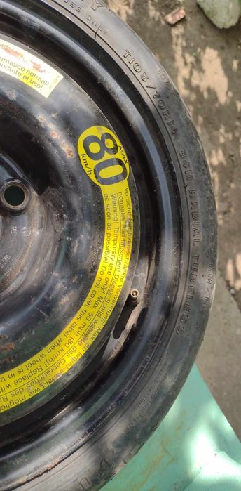 Vand roata de rezerva