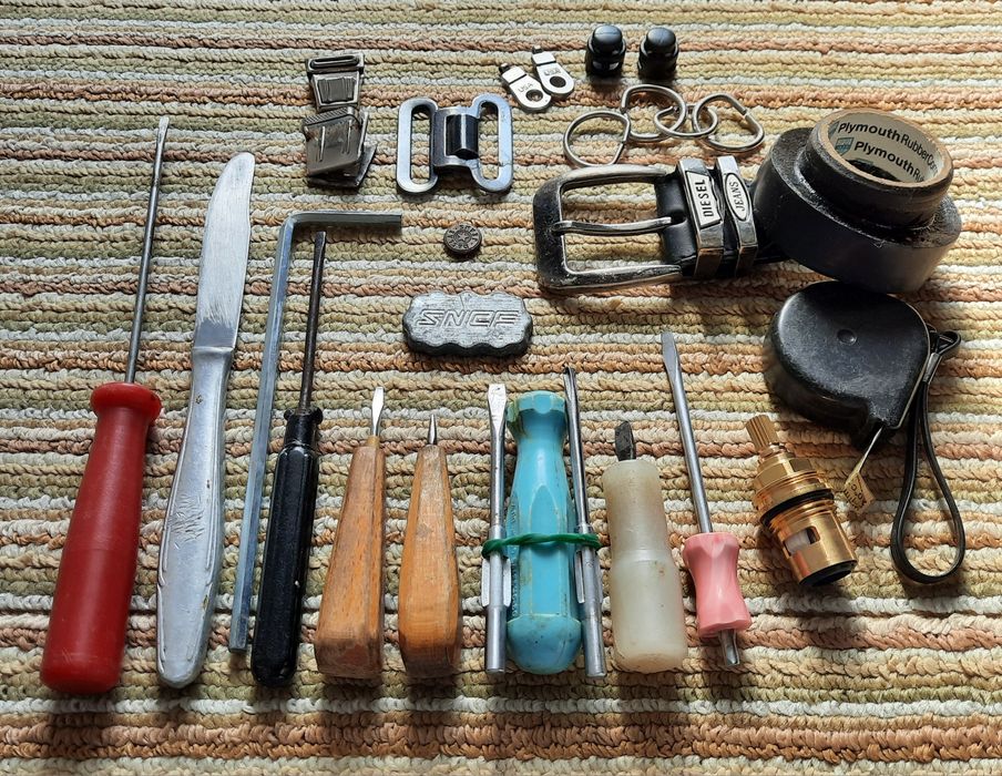 Лот за всеки по нещо - всичко за 6 лева !