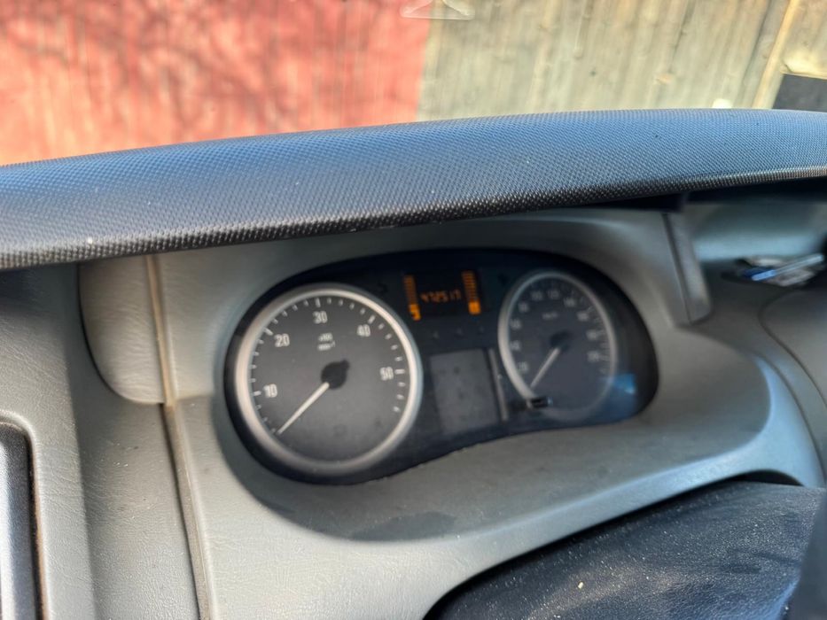 Vand Opel Vivaro 2009 cu 9 locuri