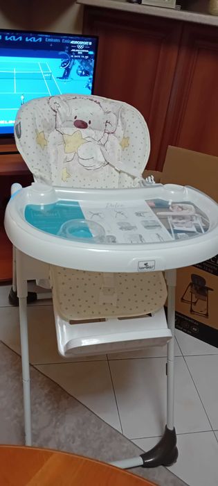 Продавам 2 столчета за хранене,ползвани само 2 дена.