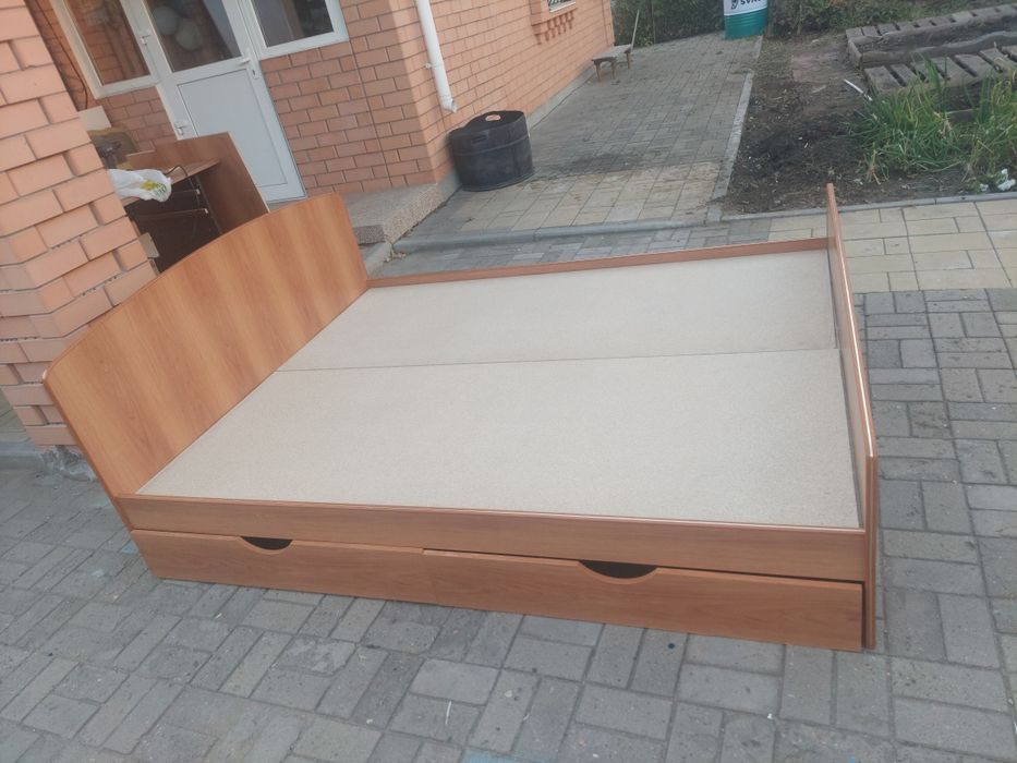 Продам двухспальная кровать