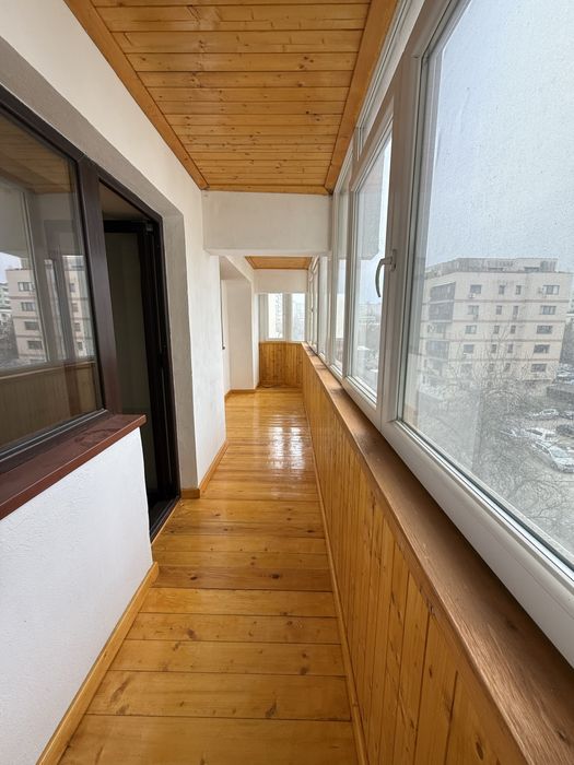 Apartament ideal familie – 4 camere, 2 balcoane, etaj 3, spațios