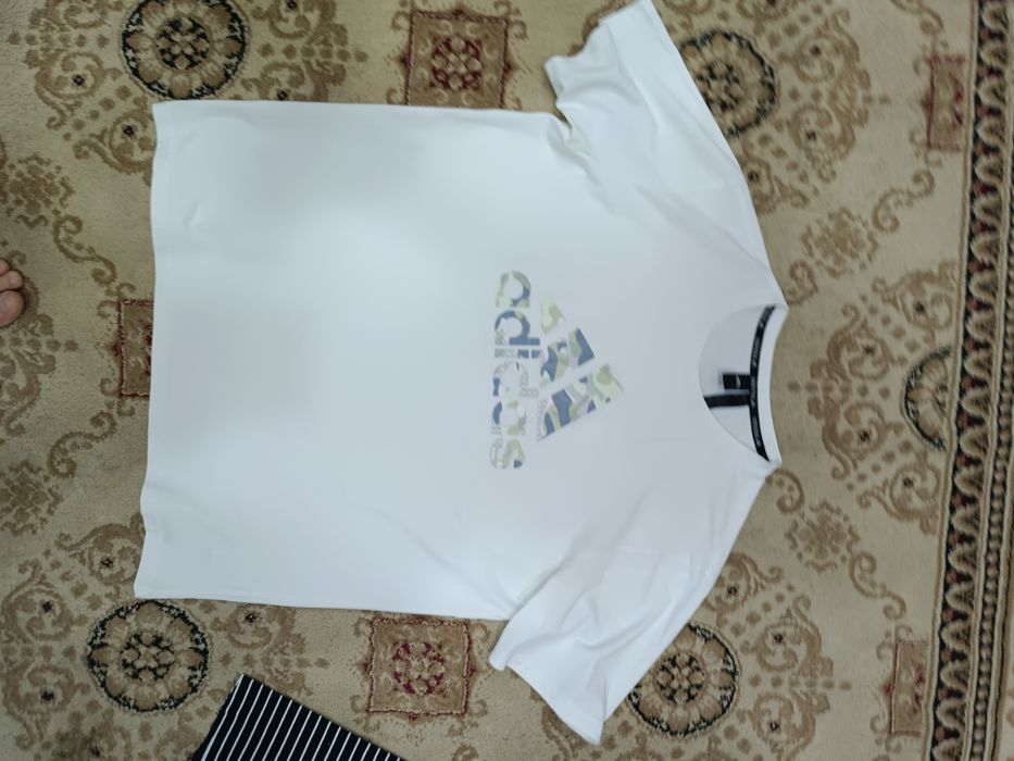 Оригинальная футболка adidas