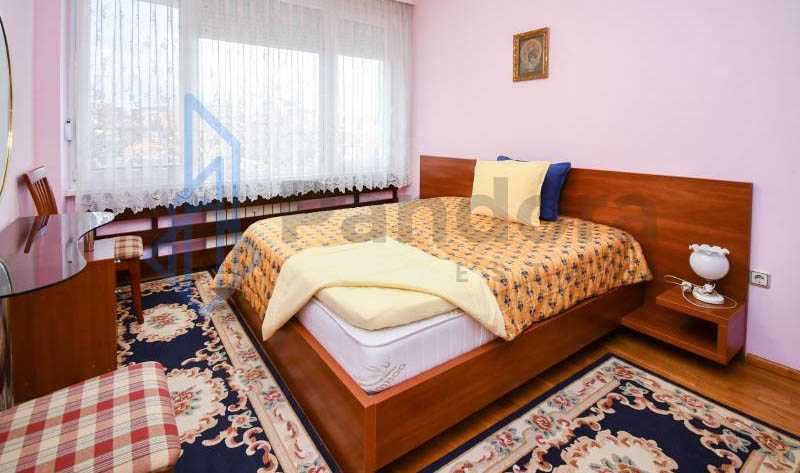 Дава се под наем Тристаен апартамент в София, Център - 100 кв.м за 599 € - Снимка #6