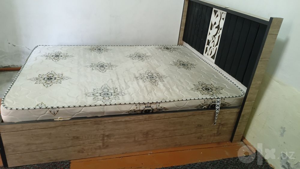 Кровать двойной для спальни, качественный и крепкий